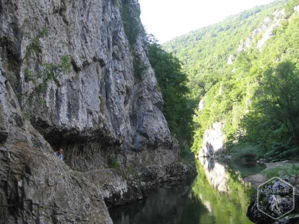 Cheile Nerei, Ochiul Beiului, Cascadele Beușnița și Șușara