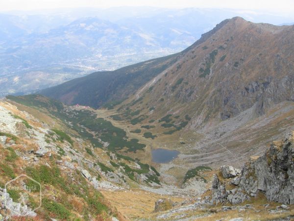 Cel mai înalt vârf din Carpații Orientali: Pietrosul Rodnei (2303 m)