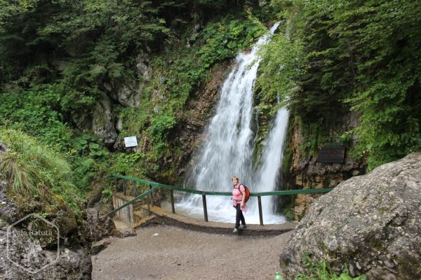 Cascada Urlătoarea