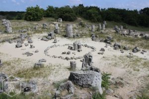 Pădurea de piatră (Pobiti Kamani)