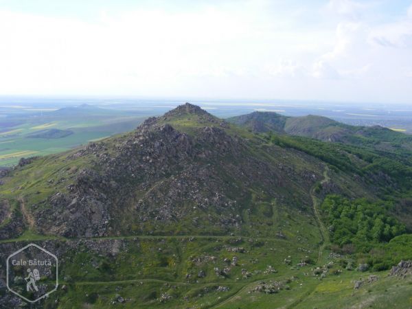 Vârful Vraju (335 m)
