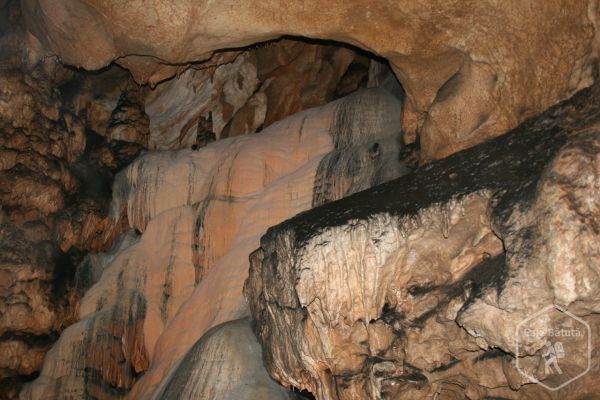 Peștera Vadu Crișului