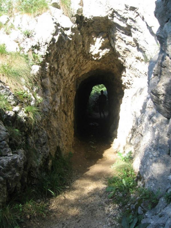 La Tunele