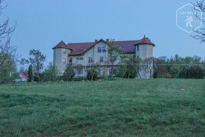 Castelul Misici din Șiștarovăț