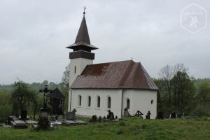 Biserica veche din Dănești